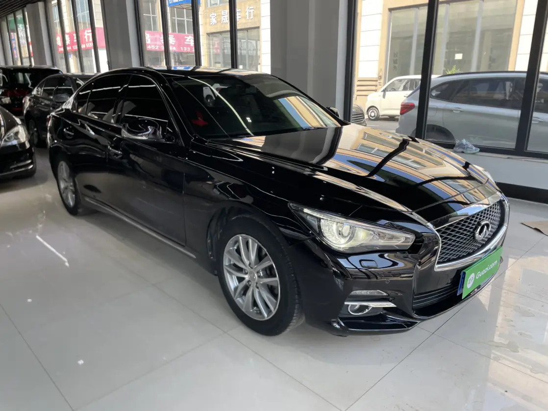 Infiniti Q50L