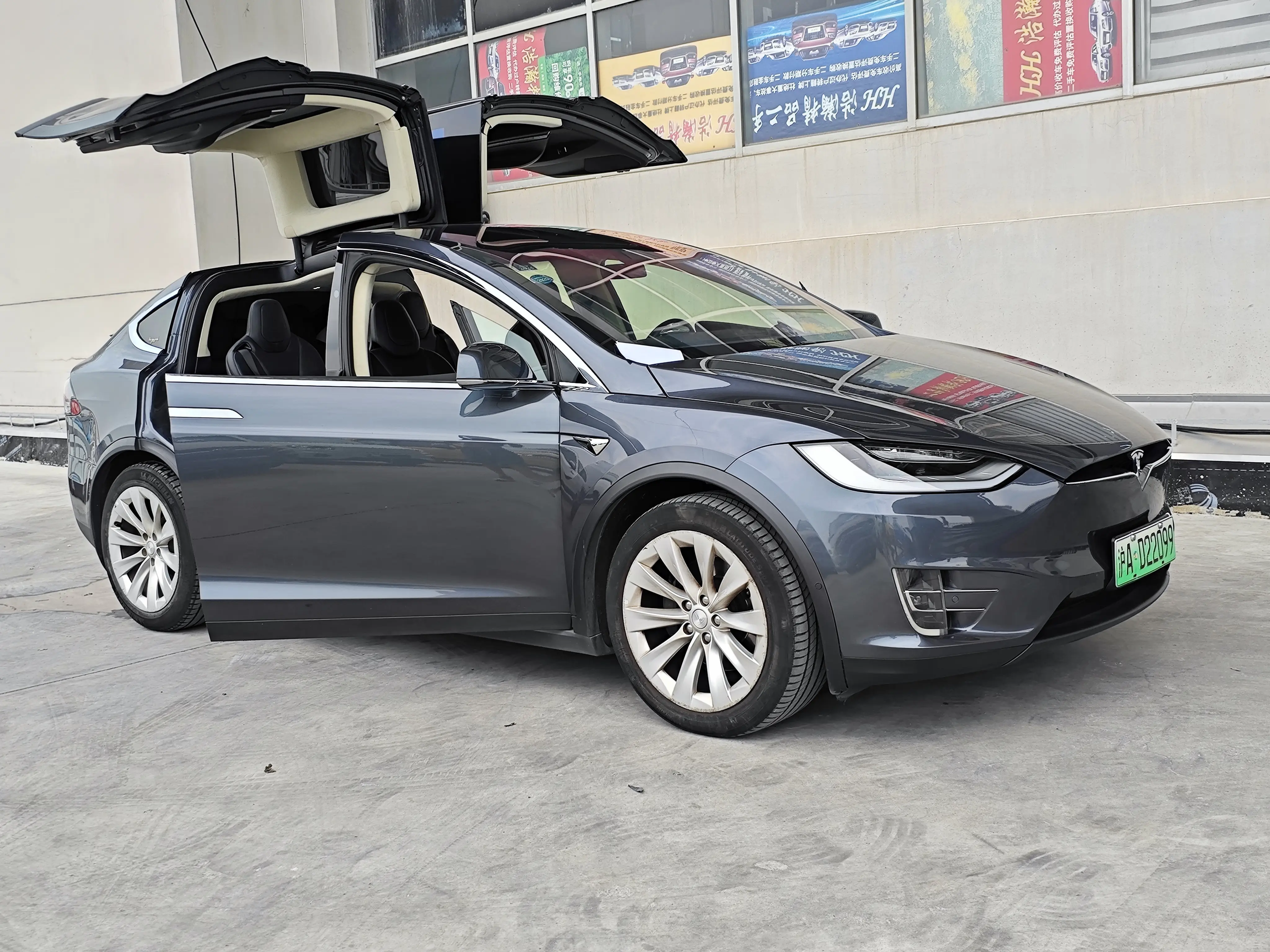 Tesla Model X