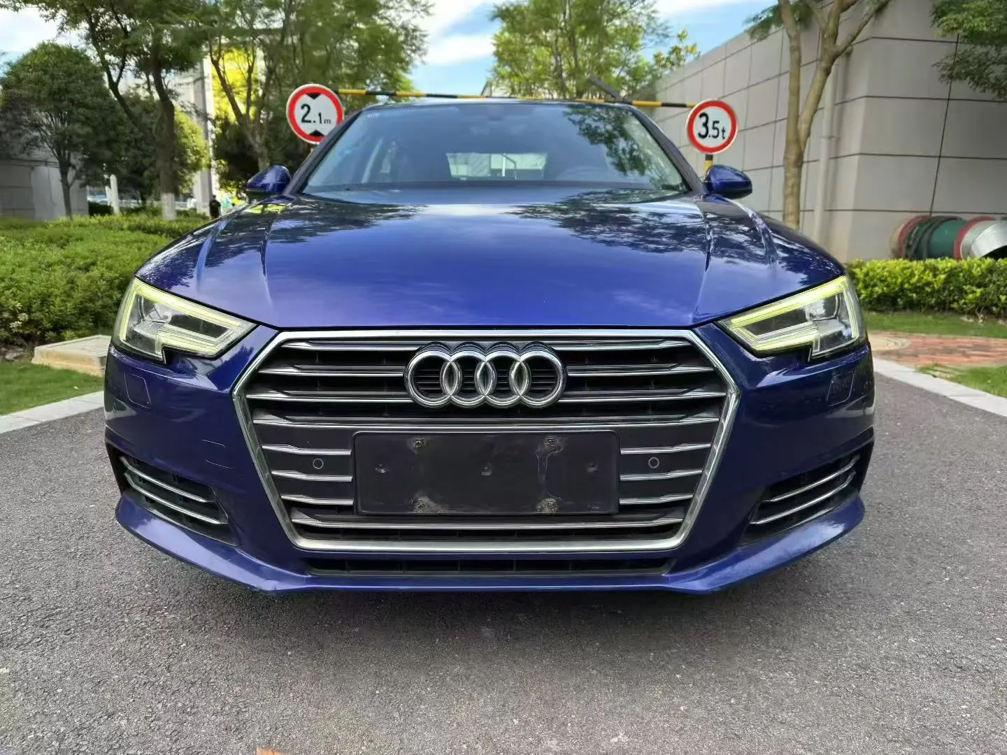 Audi A4L  из Китая