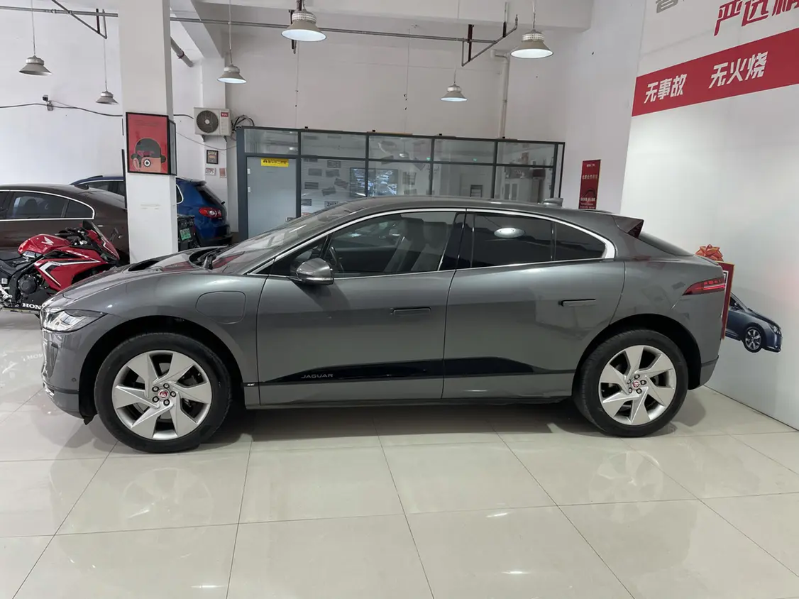 Jaguar I-PACE