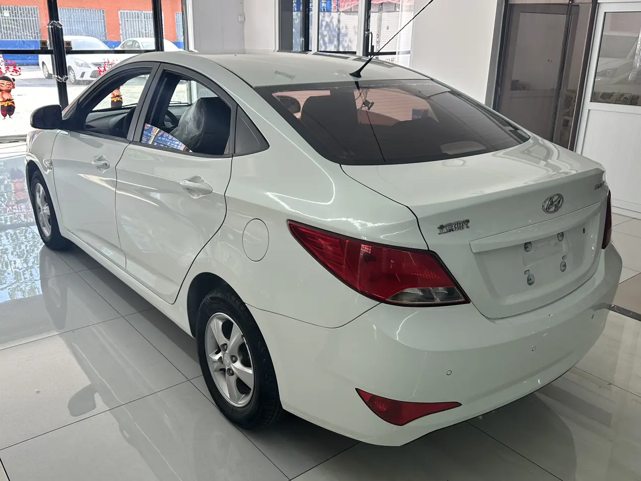 Hyundai Rena