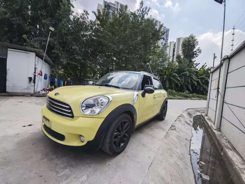 MINI COUNTRYMAN