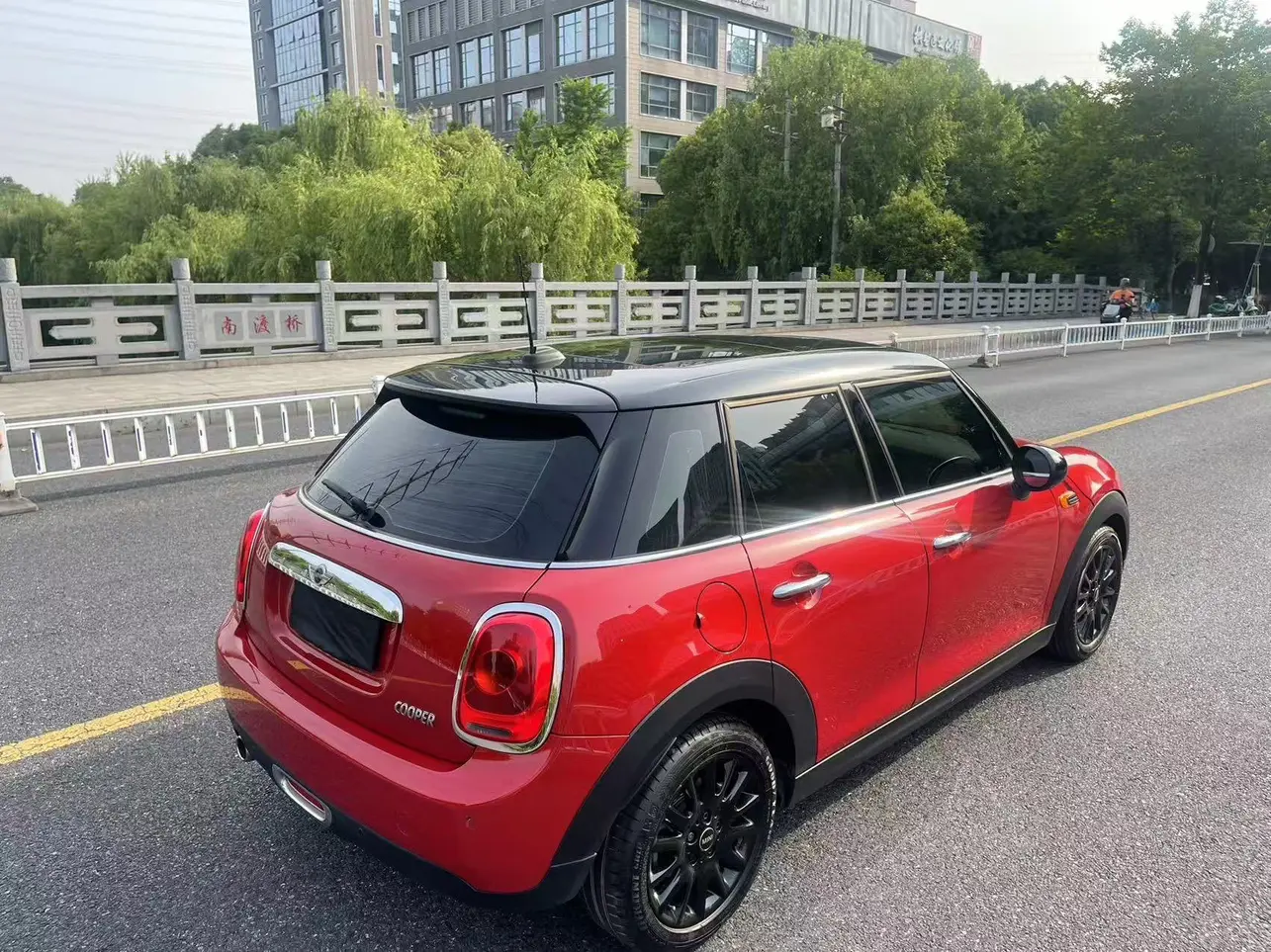 MINI MINI