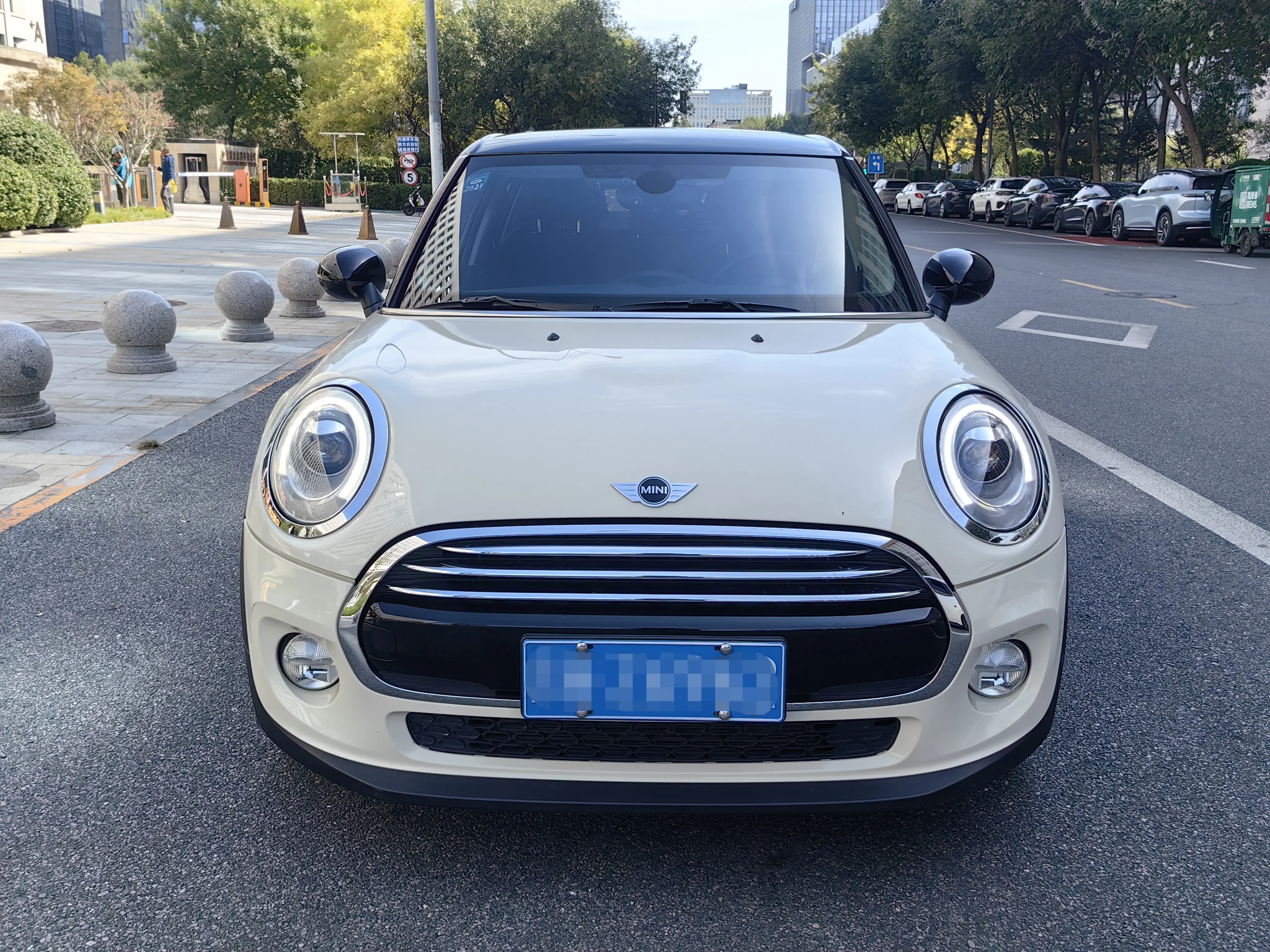 MINI MINI