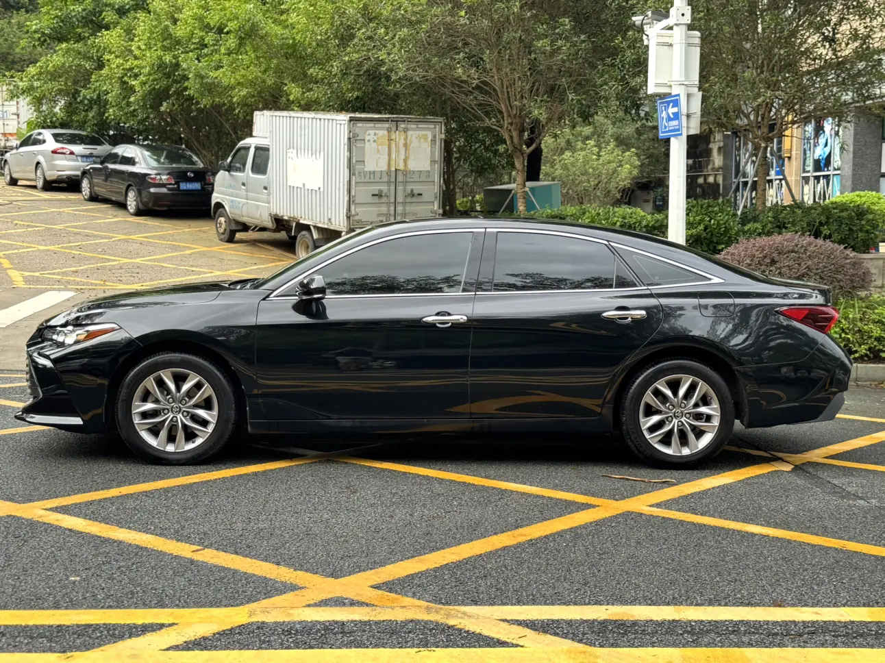 Toyota Avalon