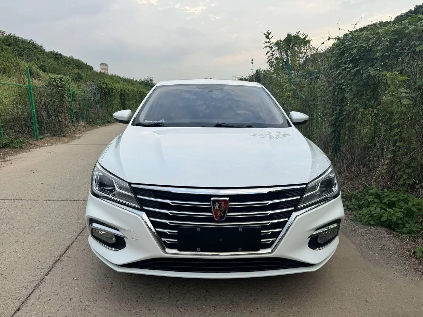 Roewe i5  из Китая