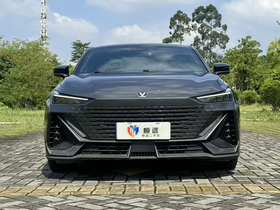 Changan UNI-V  из Китая