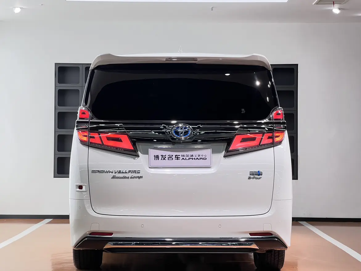 Toyota Crown Wellfire