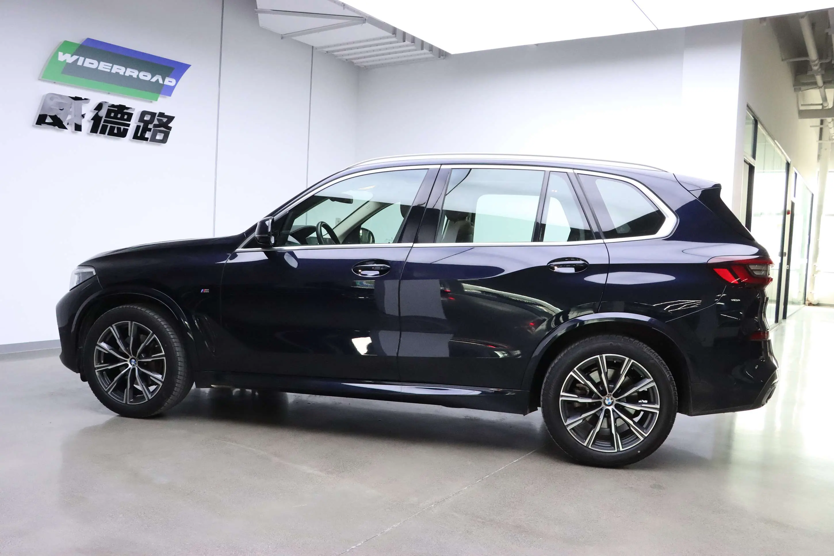 BMW X5 (imported)