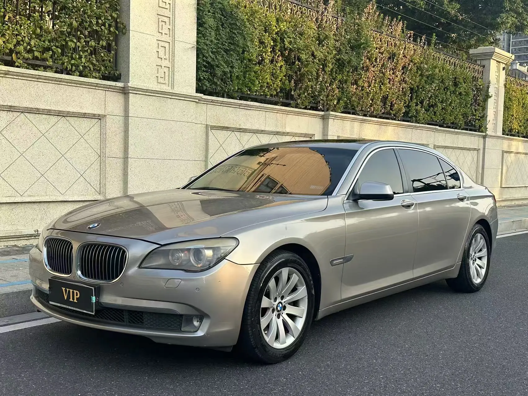 BMW 7 Series  из Китая