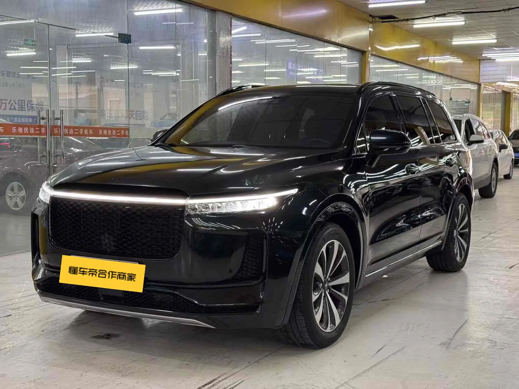 Li ONE (Ideal ONE)  из Китая