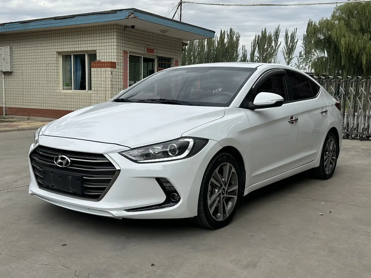 Hyundai Lead