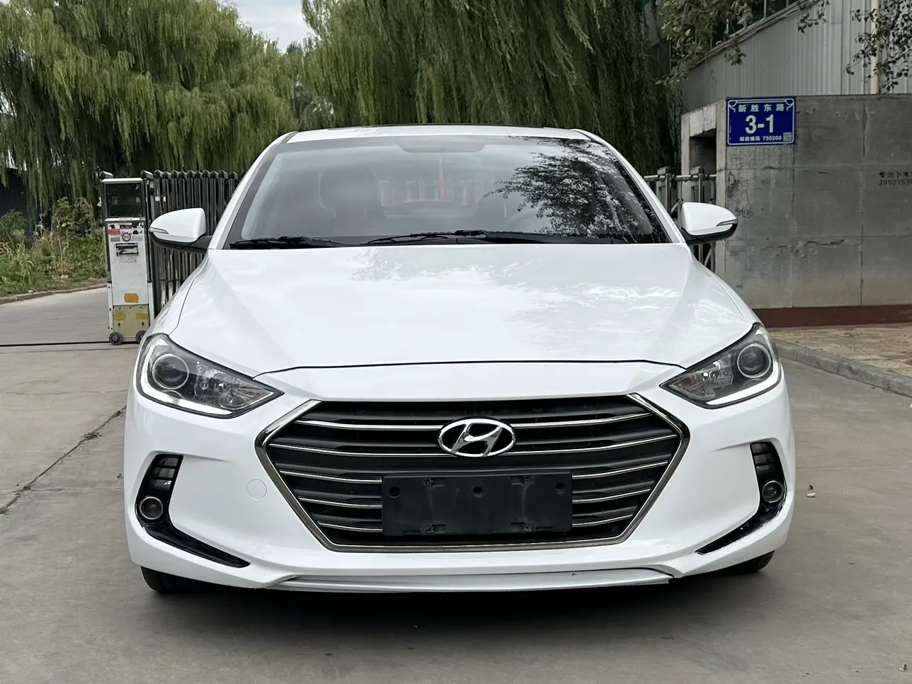 Hyundai Lead