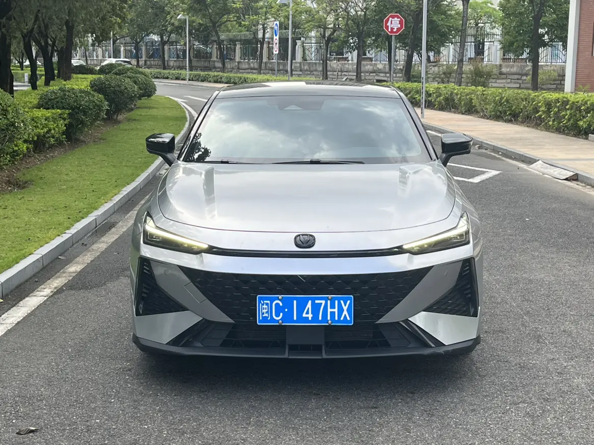 Changan UNI-V