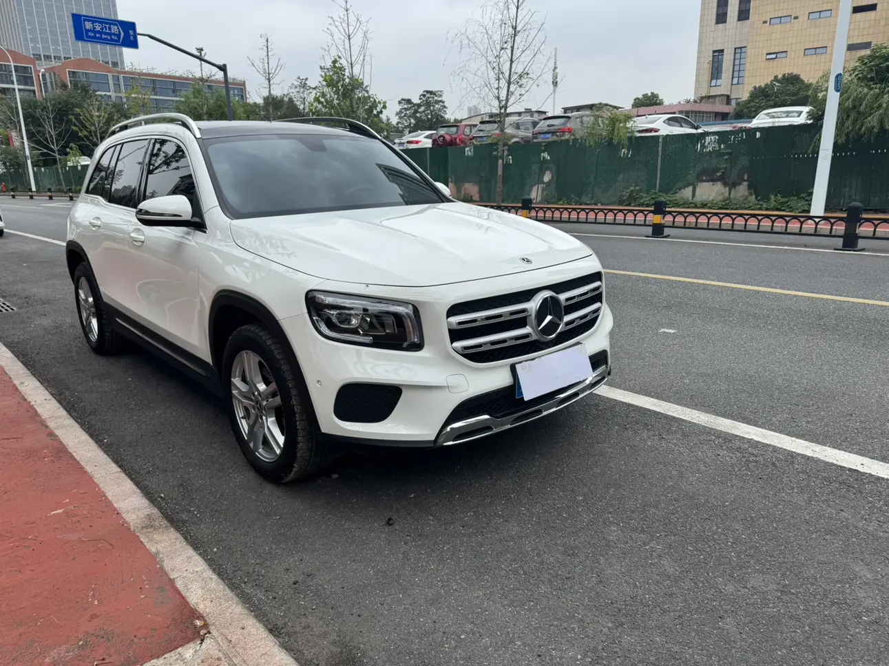 Mercedes-Benz GLB
