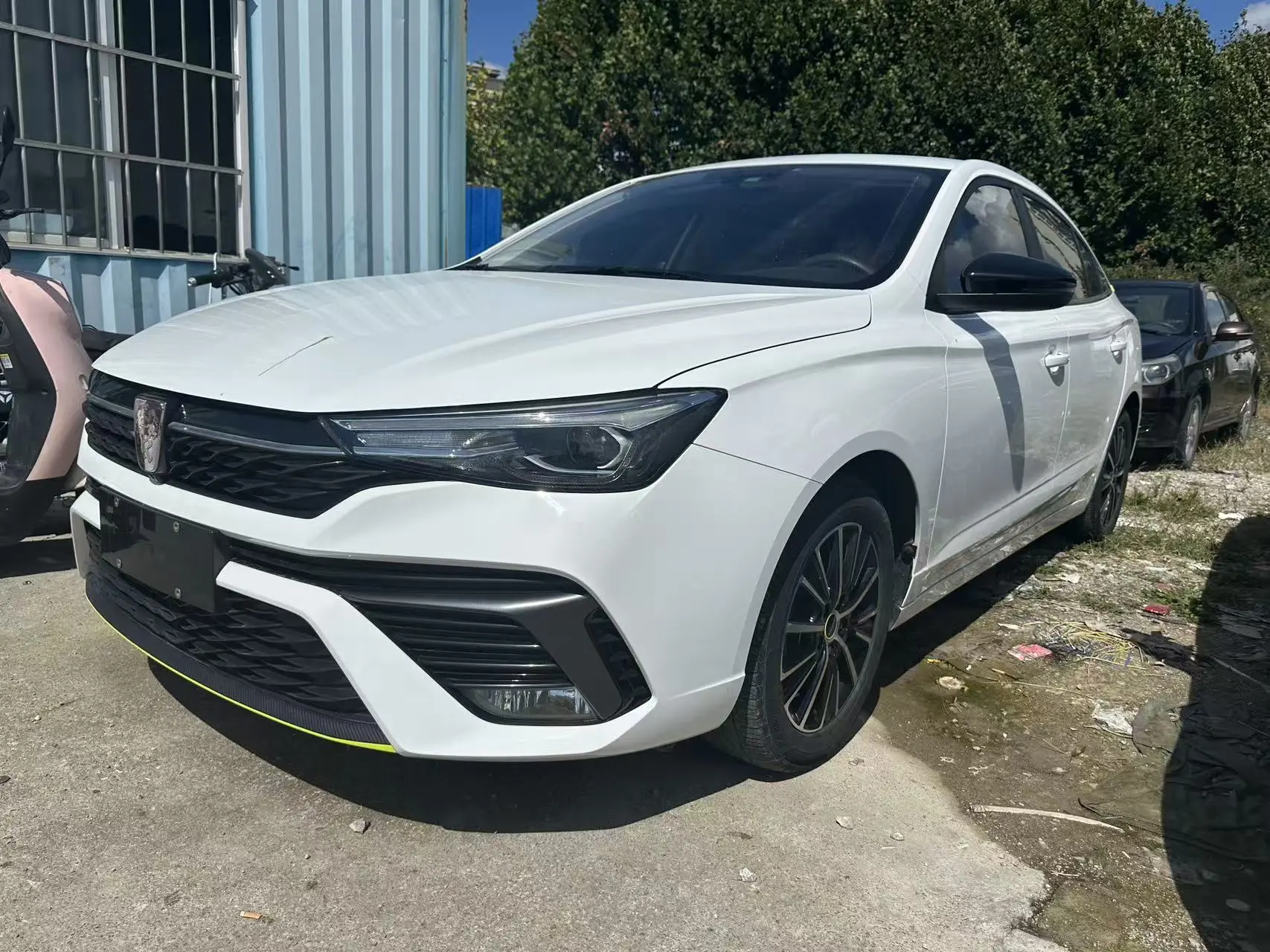 Roewe i5