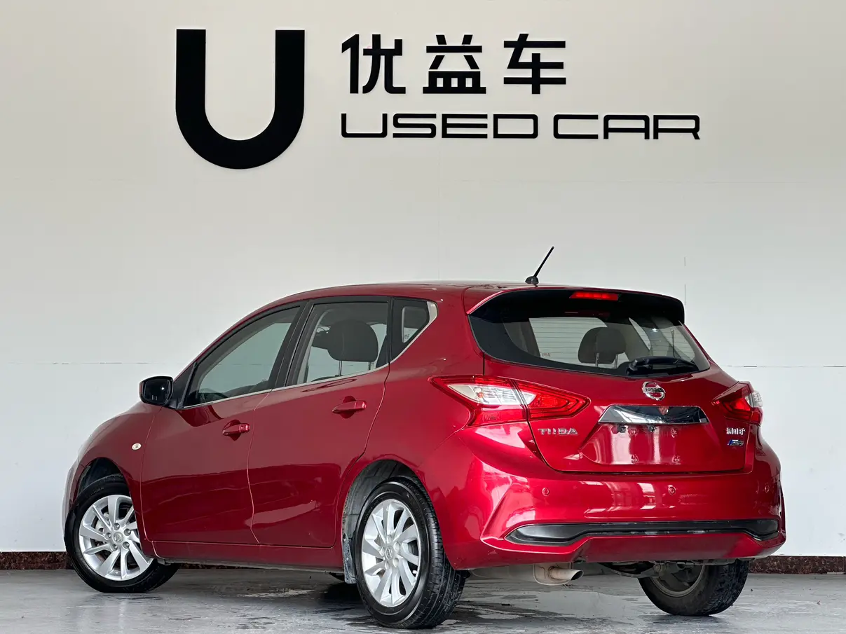 Nissan Tiida
