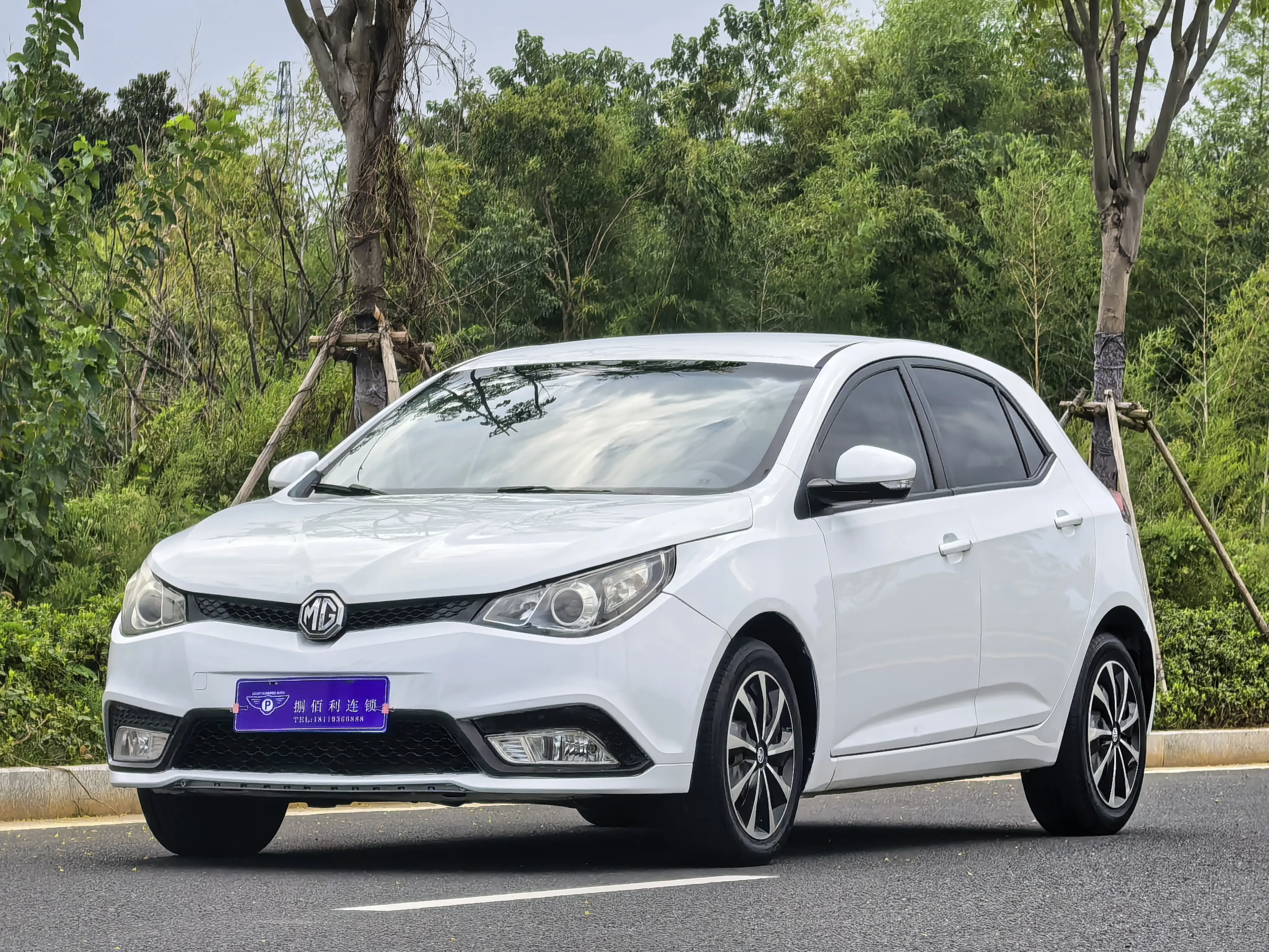 MG 5  из Китая