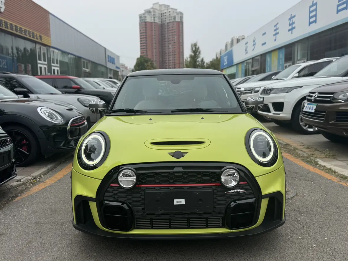 MINI JCW