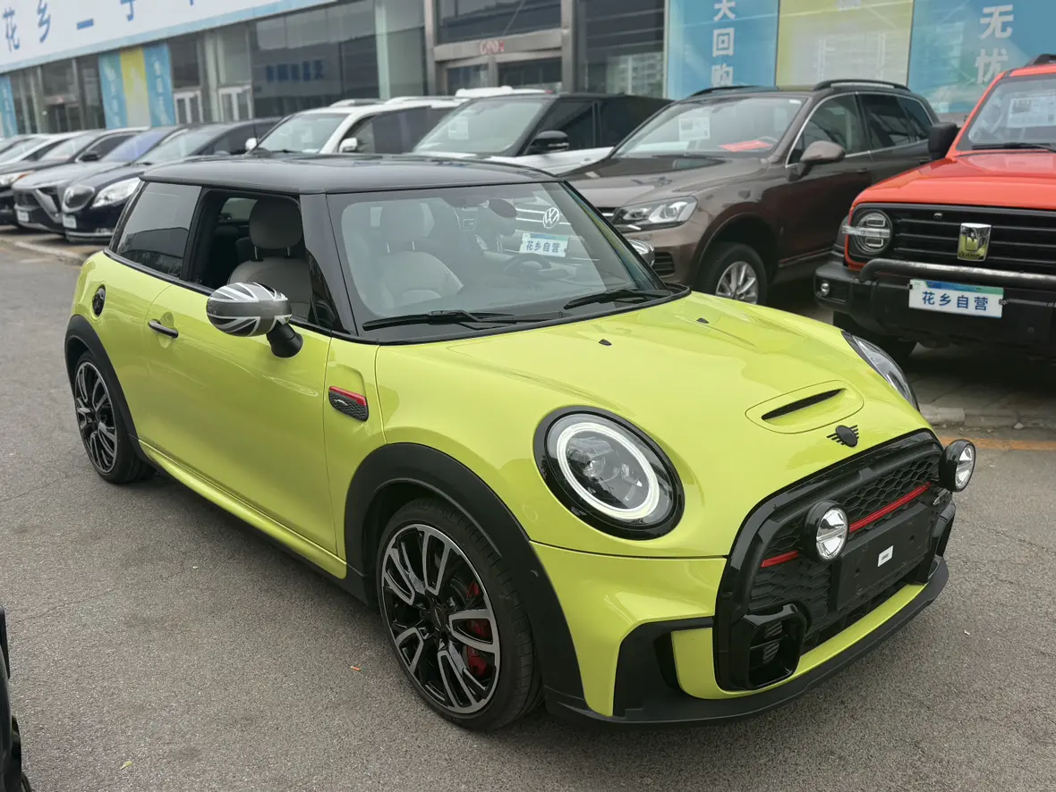 MINI JCW