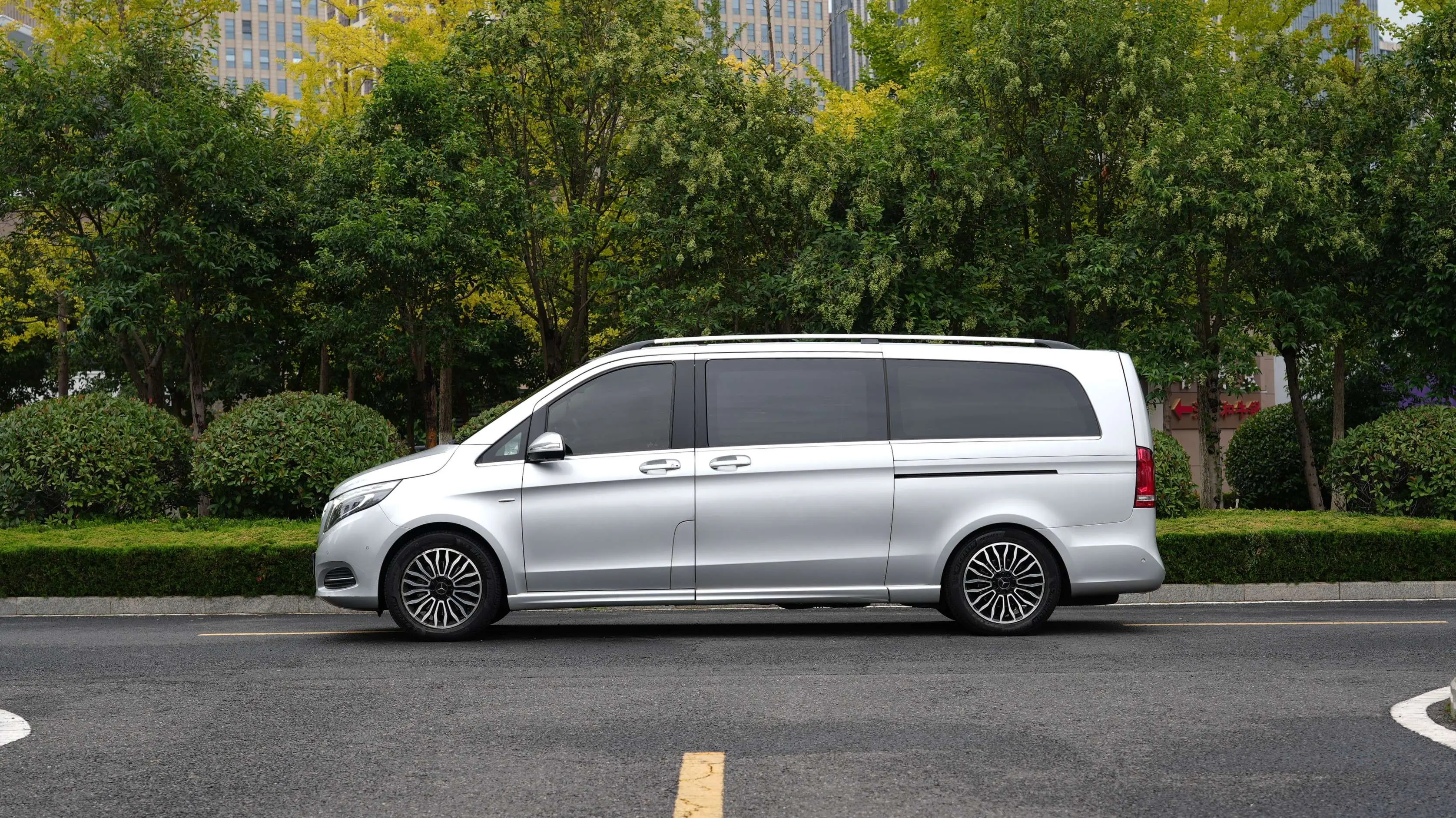 Mercedes-Benz Mercedes Benz V Class