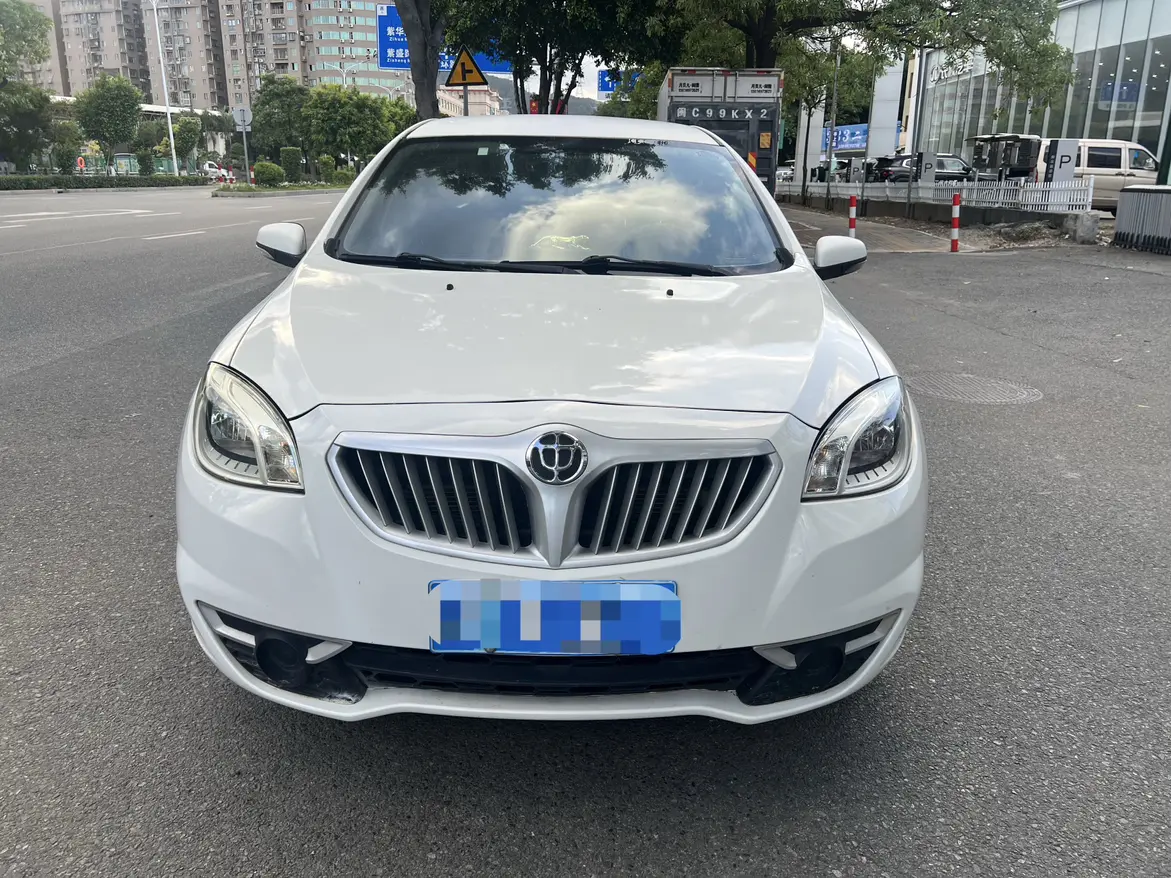 Brilliance Zhonghua H330