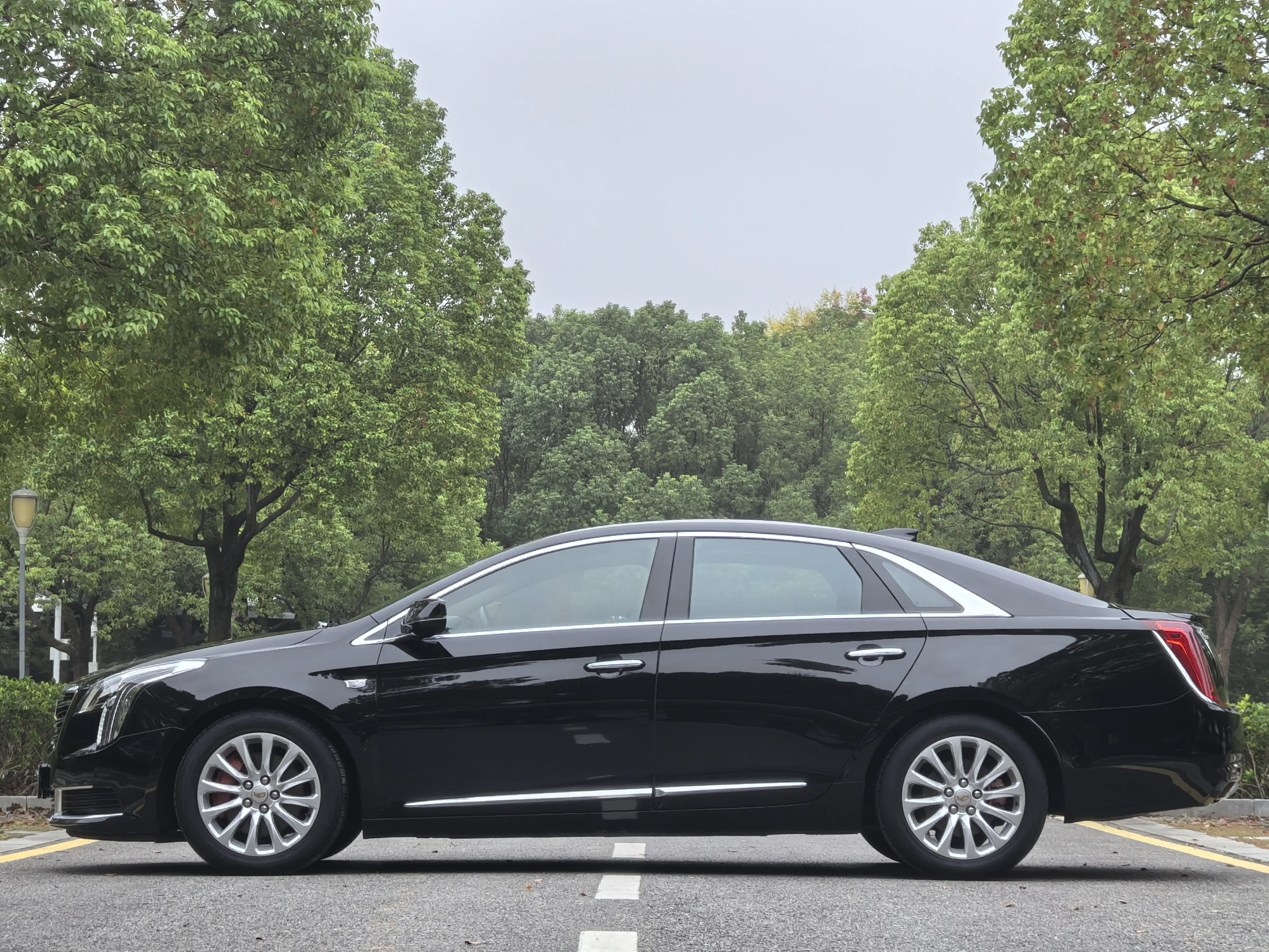 Cadillac XTS