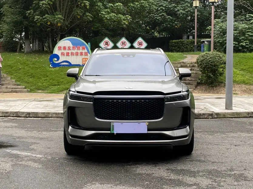 Li ONE (Ideal ONE)  из Китая