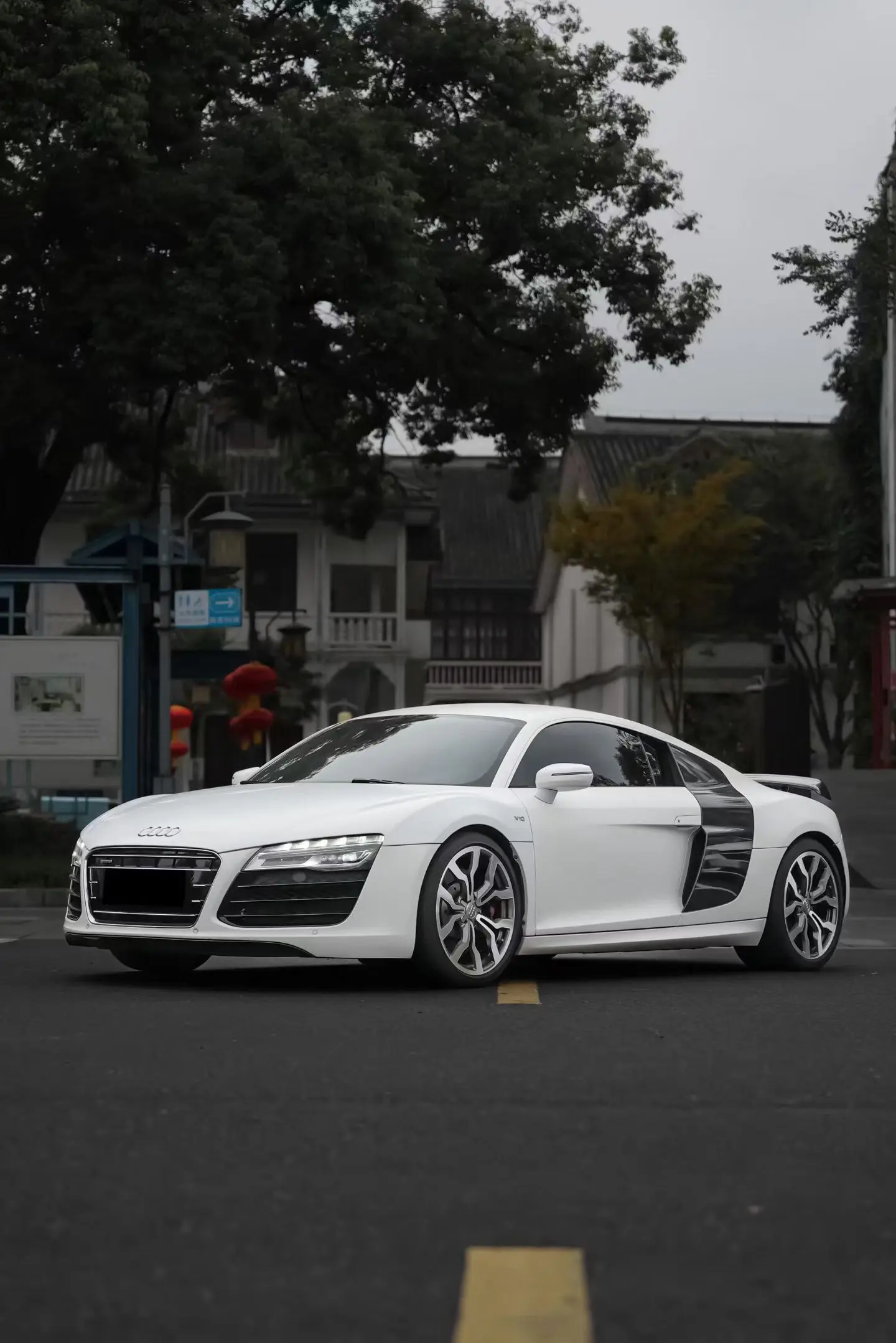 Audi R8  из Китая