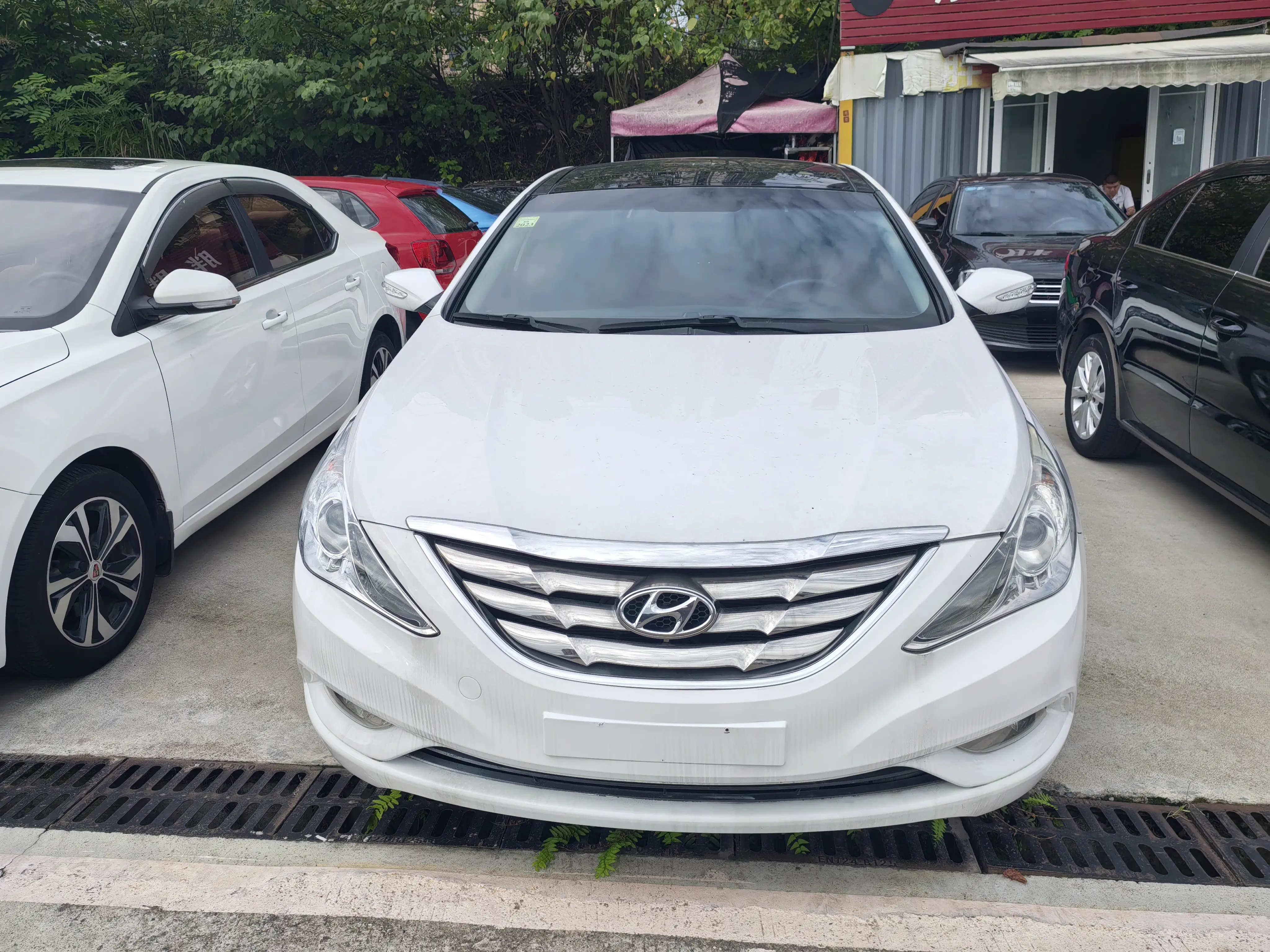 Hyundai Sonata eight