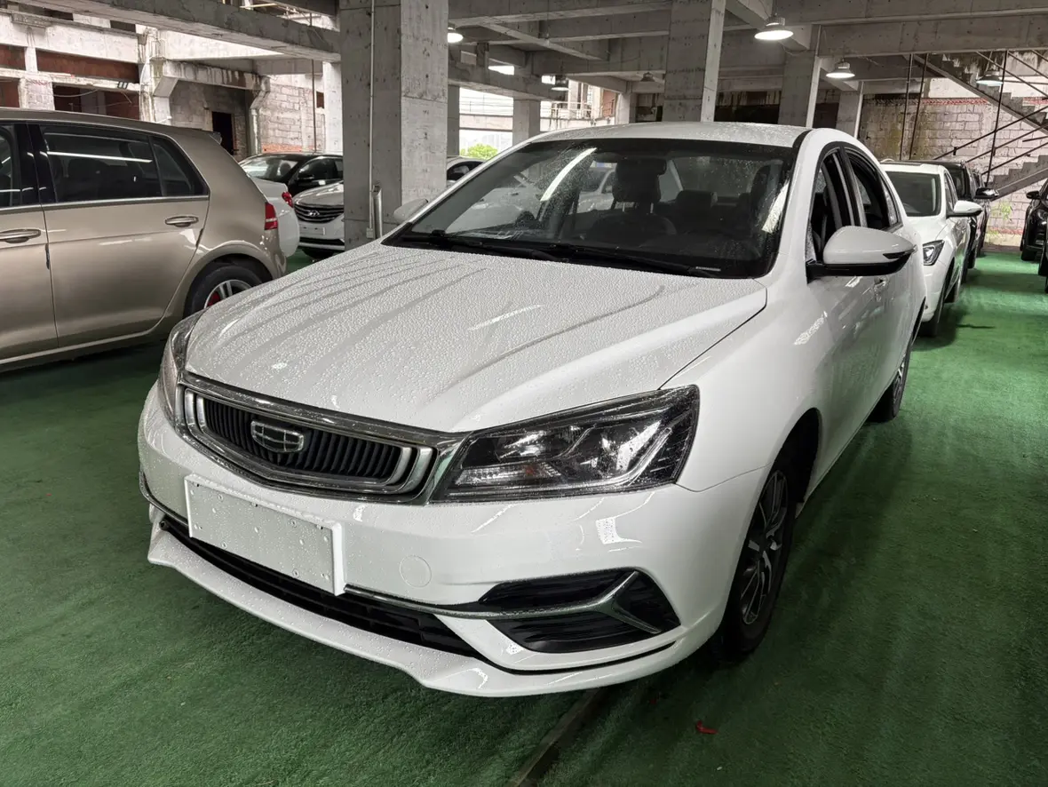 Geely Emgrand  из Китая