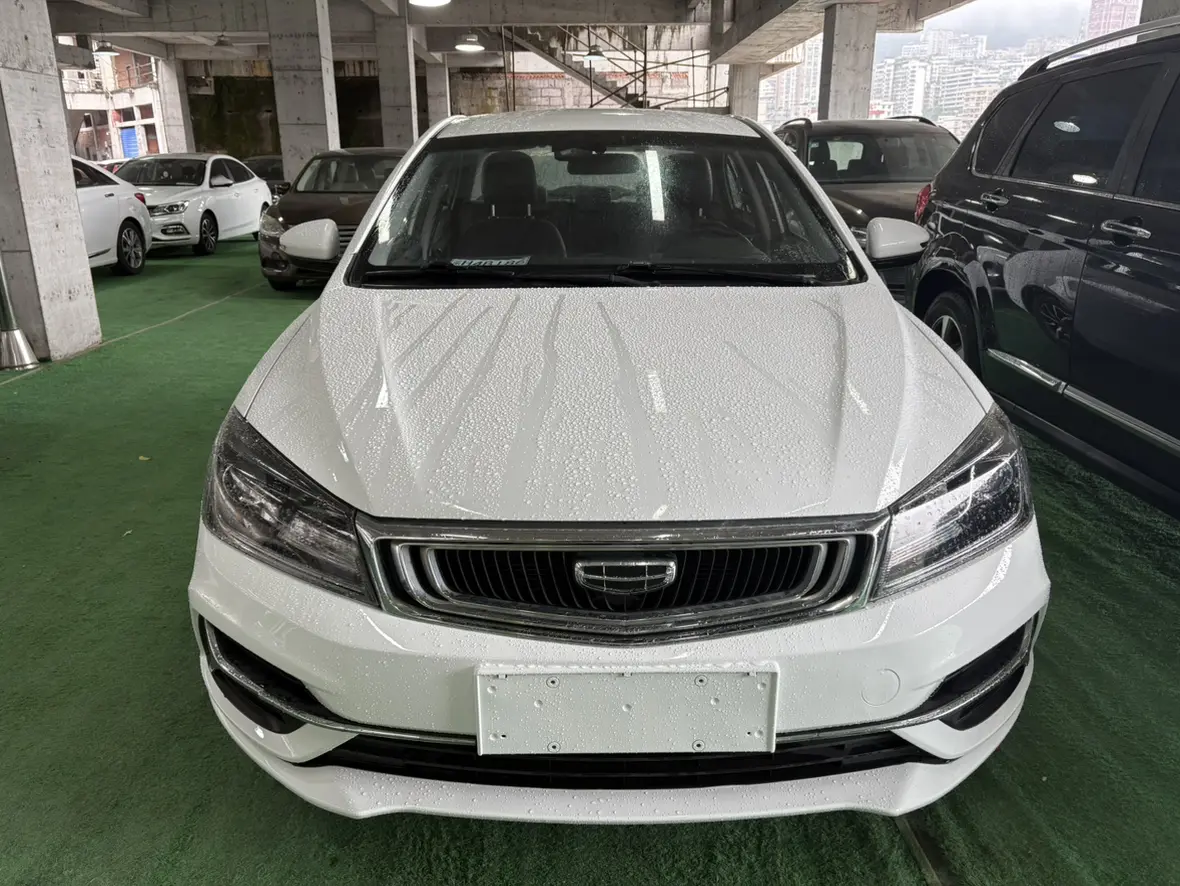 Geely Emgrand  из Китая