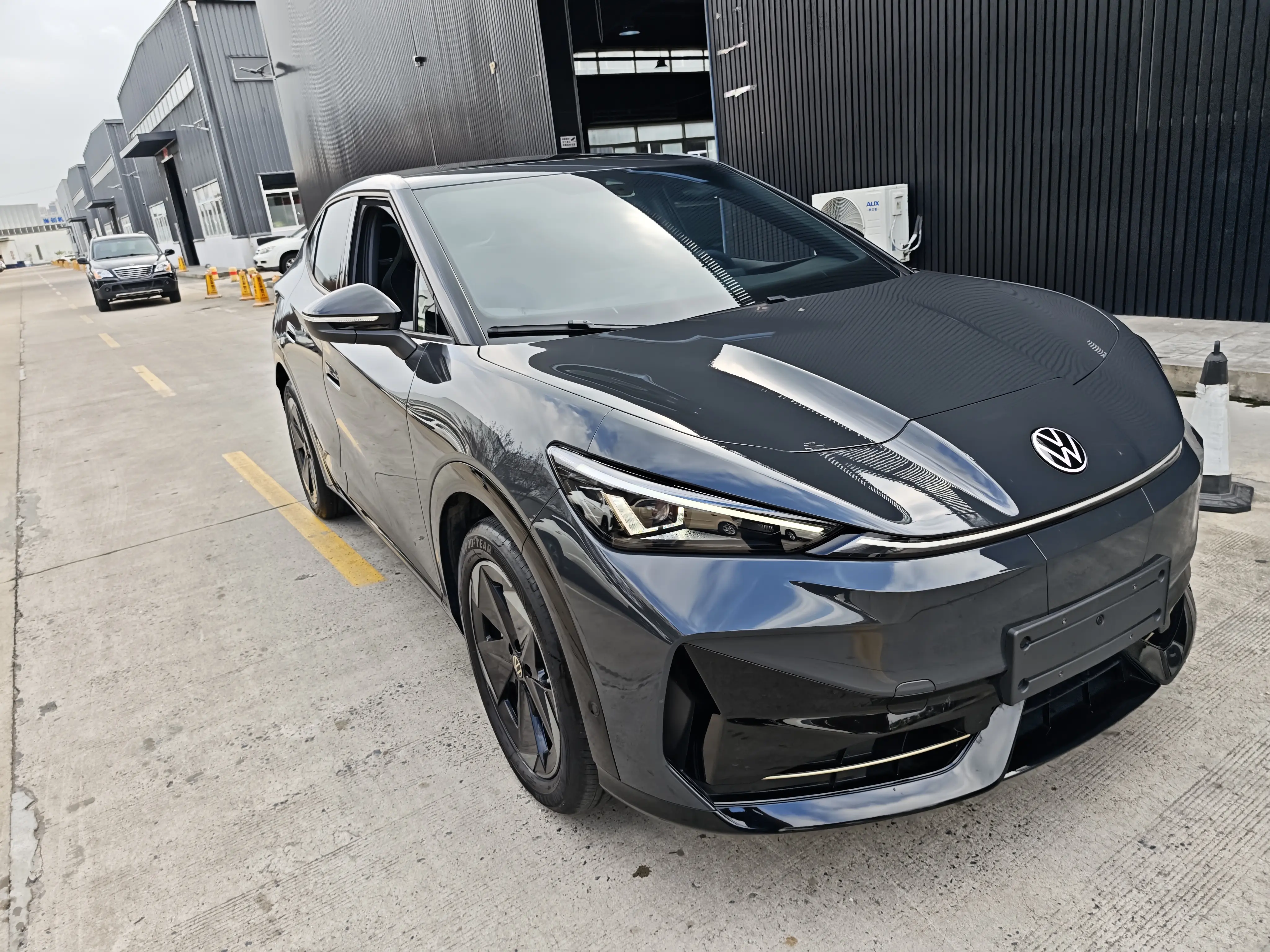 Volkswagen With the crowd06