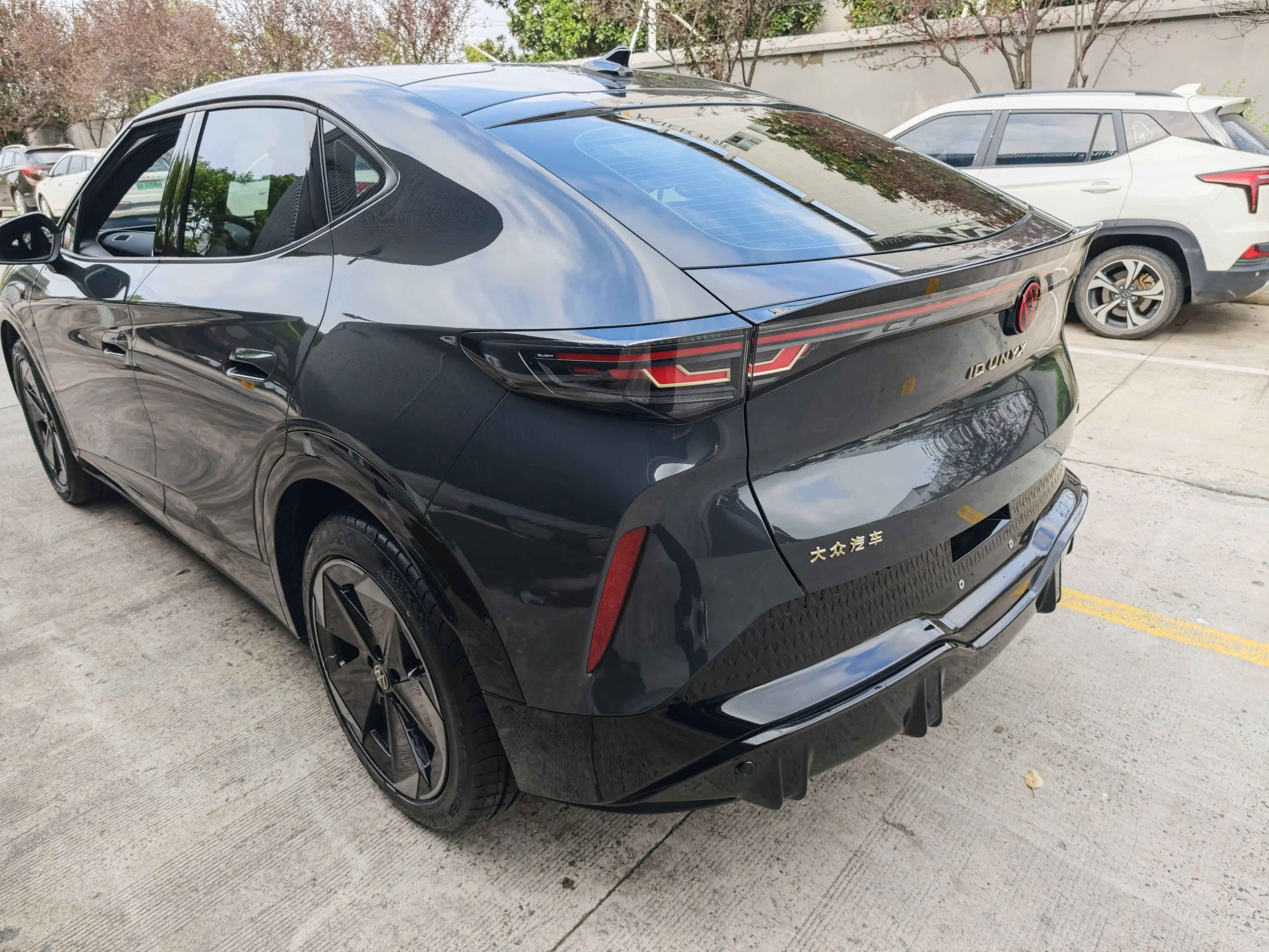 Volkswagen With the crowd06