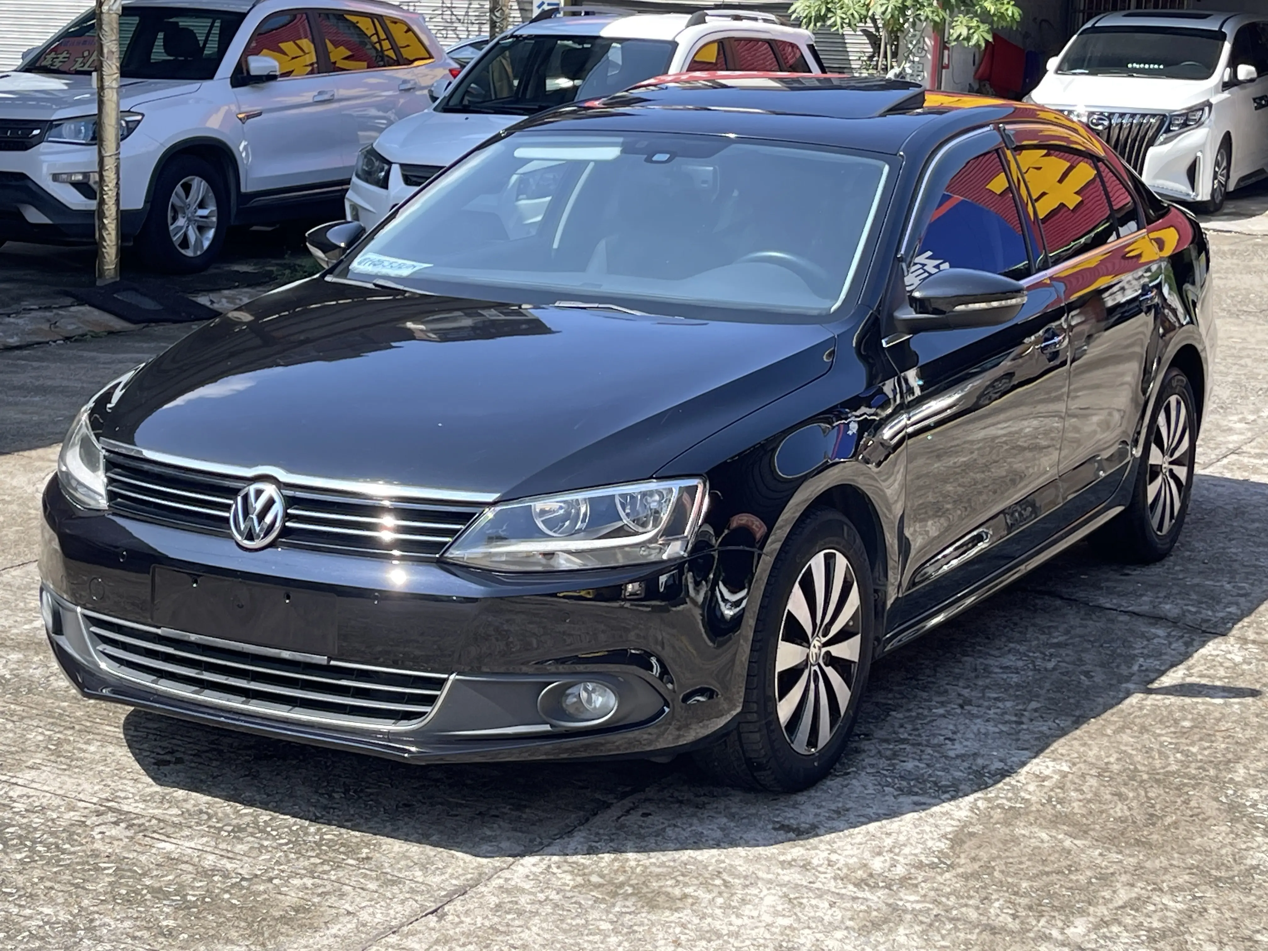 Volkswagen Sagitar  из Китая