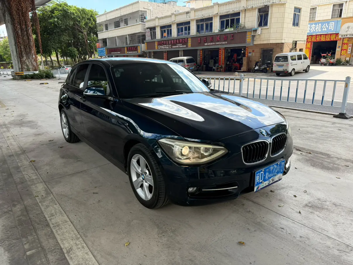 BMW 1 Series (imported)