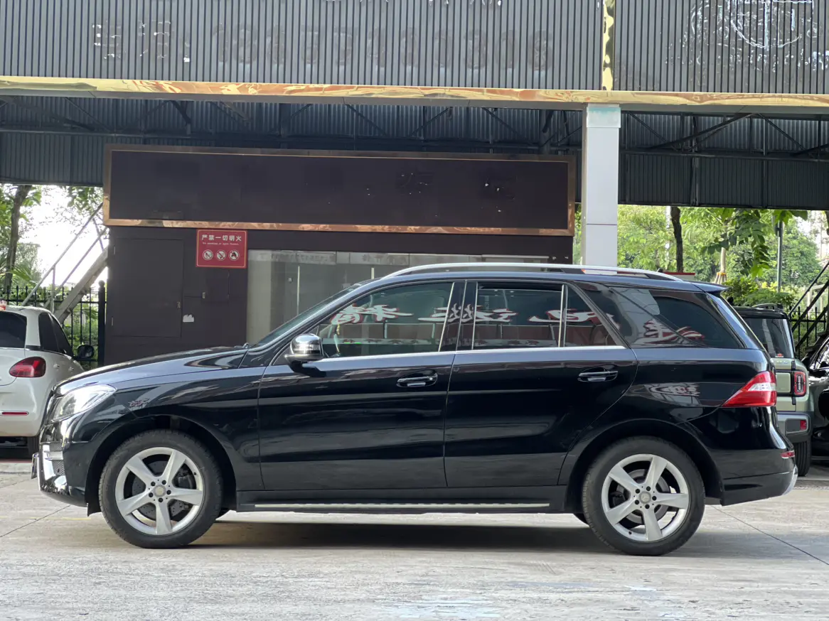 Mercedes-Benz Mercedes Benz M Class