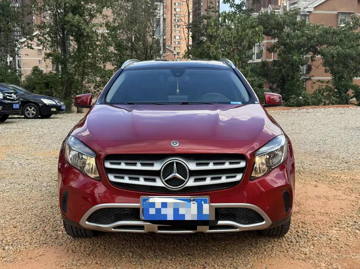 Mercedes-Benz GLA  из Китая