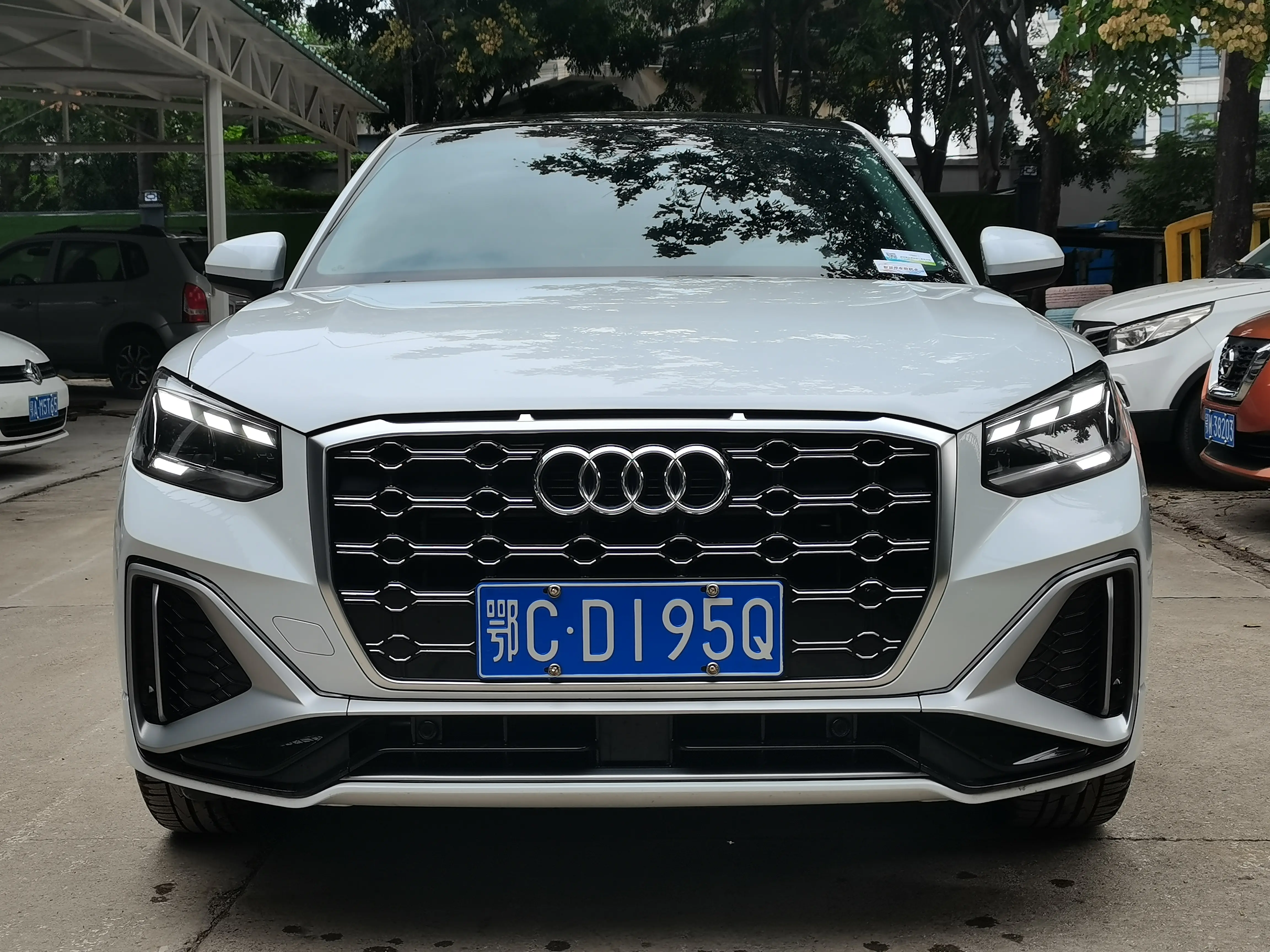Audi Q2L