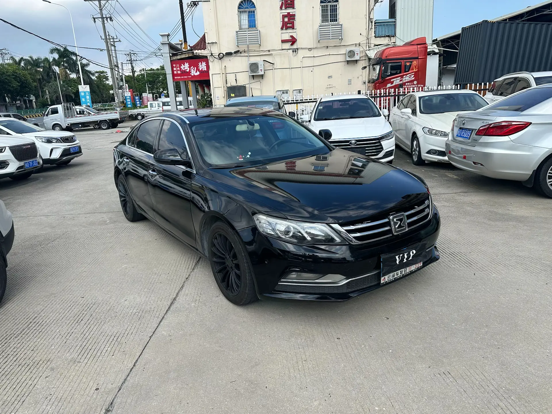 Zotye Z700