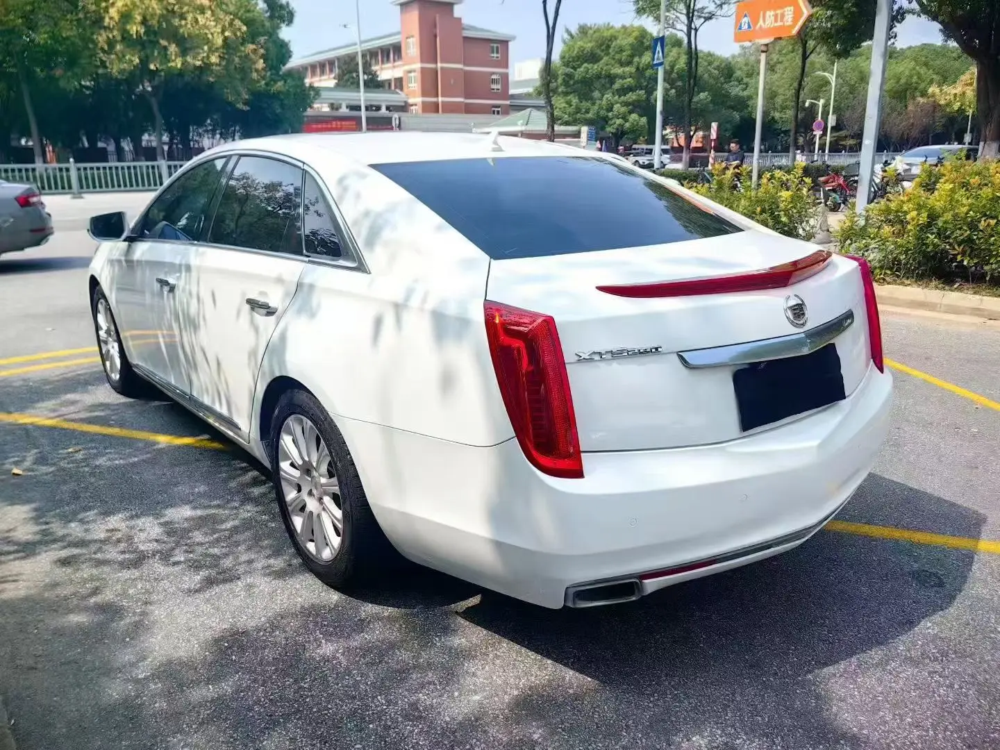 Cadillac XTS