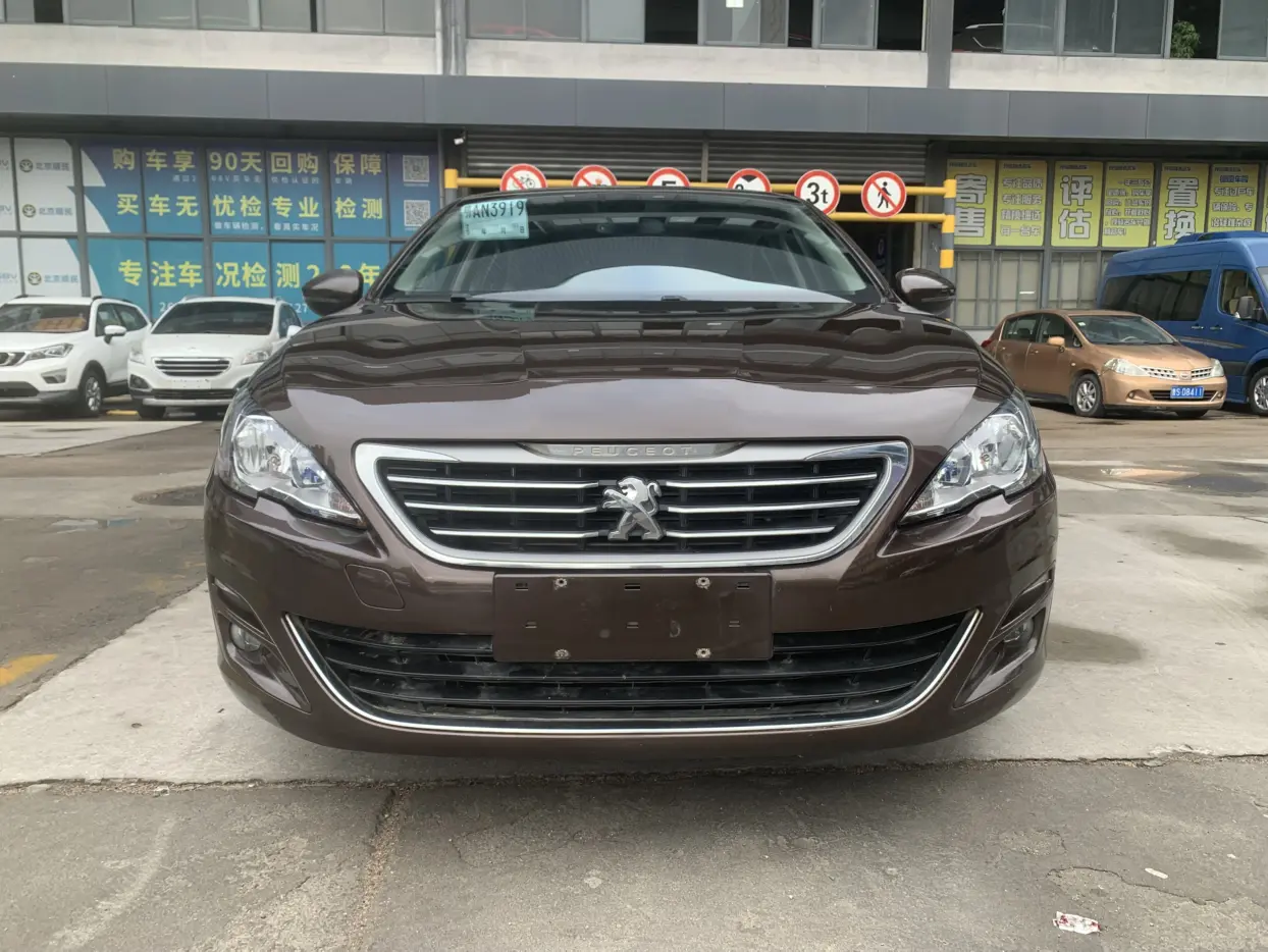 Peugeot 408