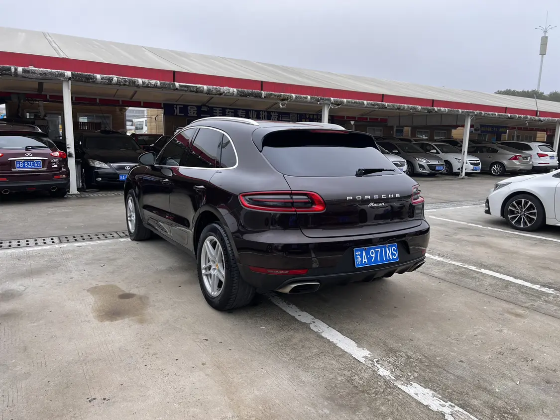 Porsche Macan