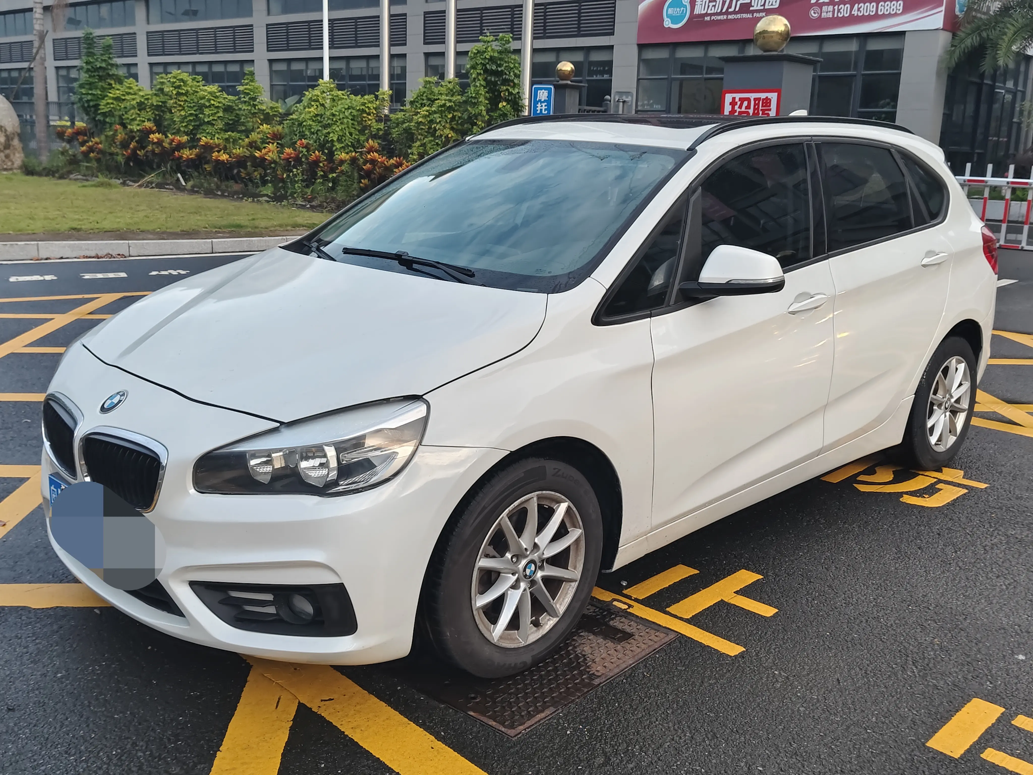 BMW 2 series station wagon