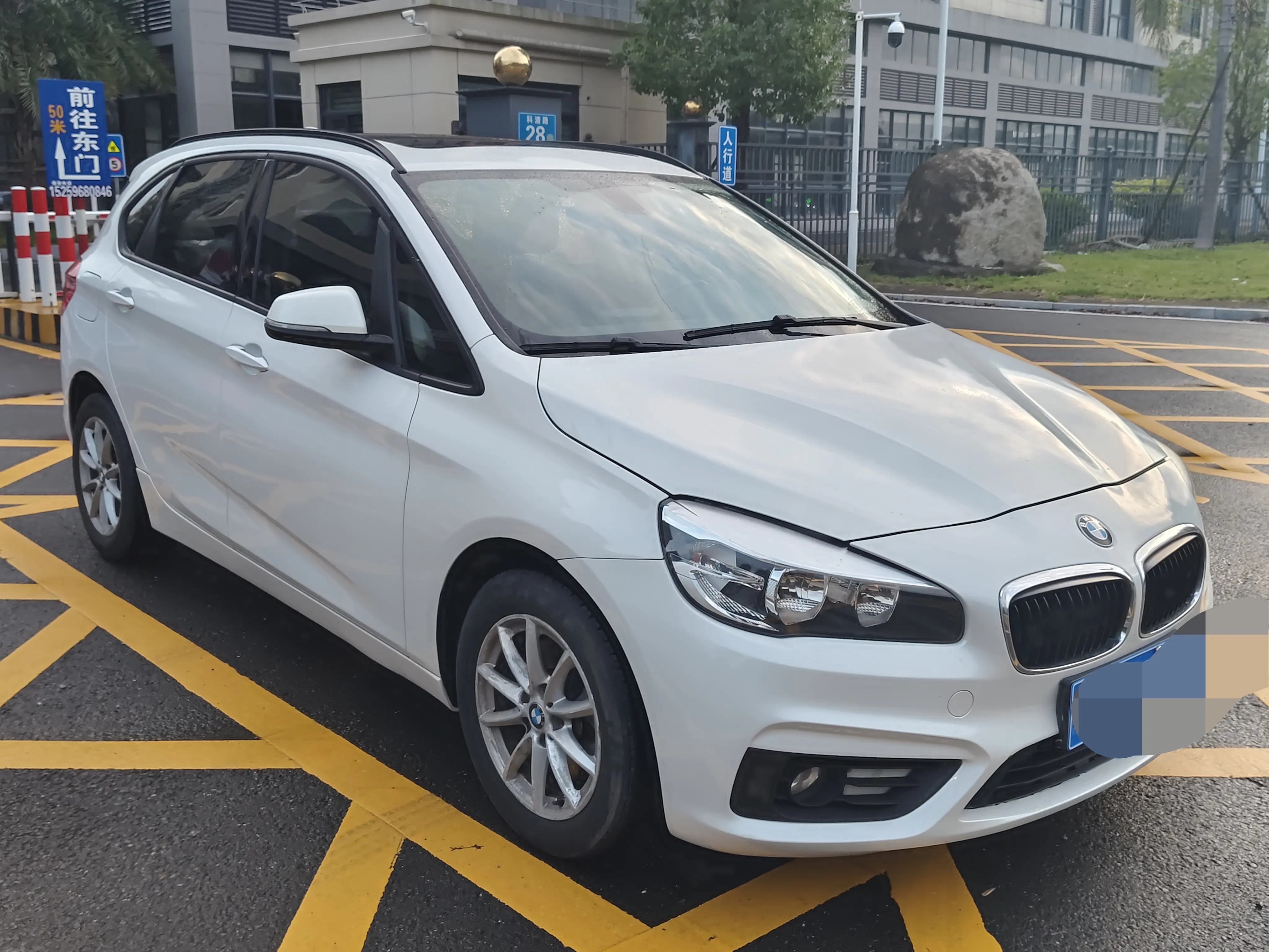 BMW 2 series station wagon