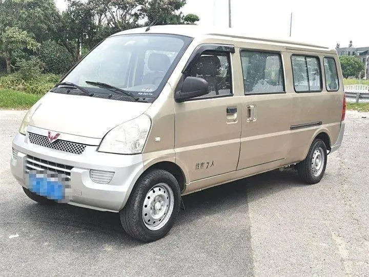 Wuling Rongguang  из Китая