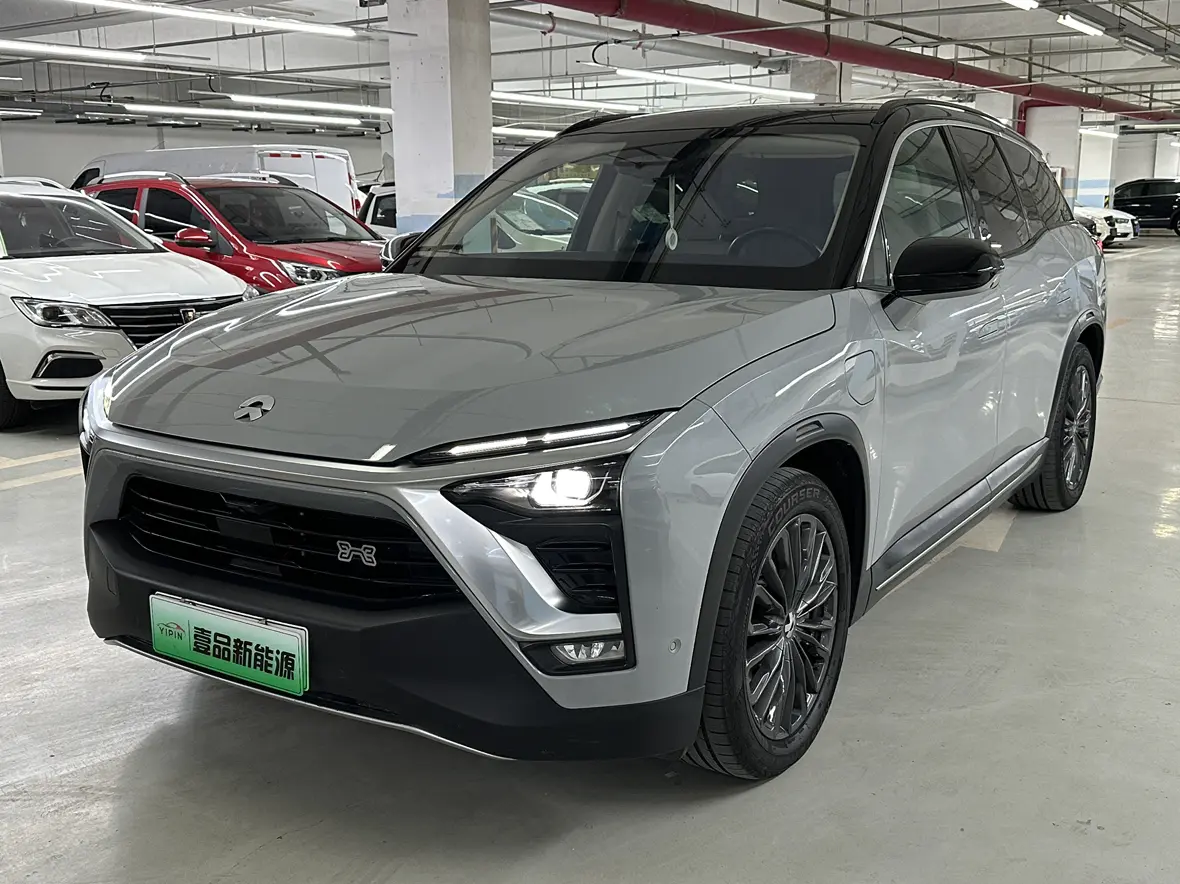 NIO ES8