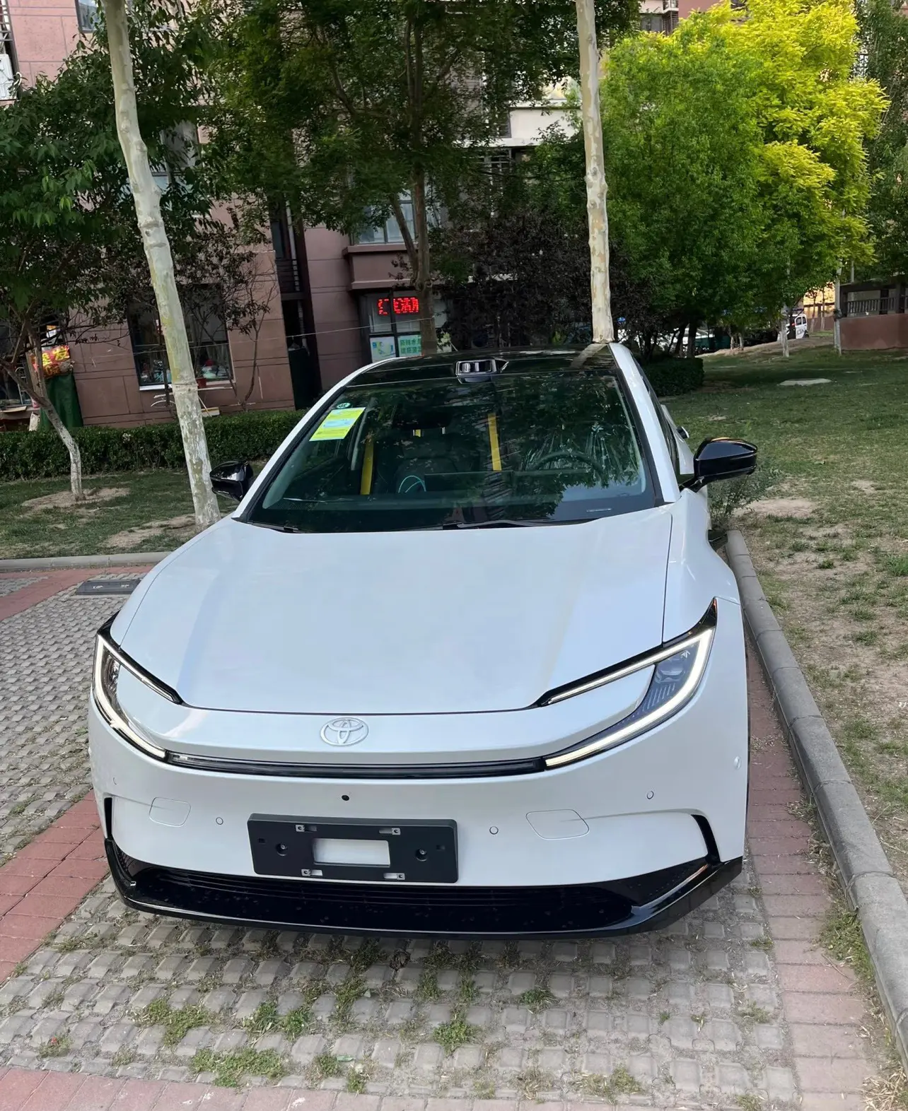 Toyota FAW  bZ5  из Китая