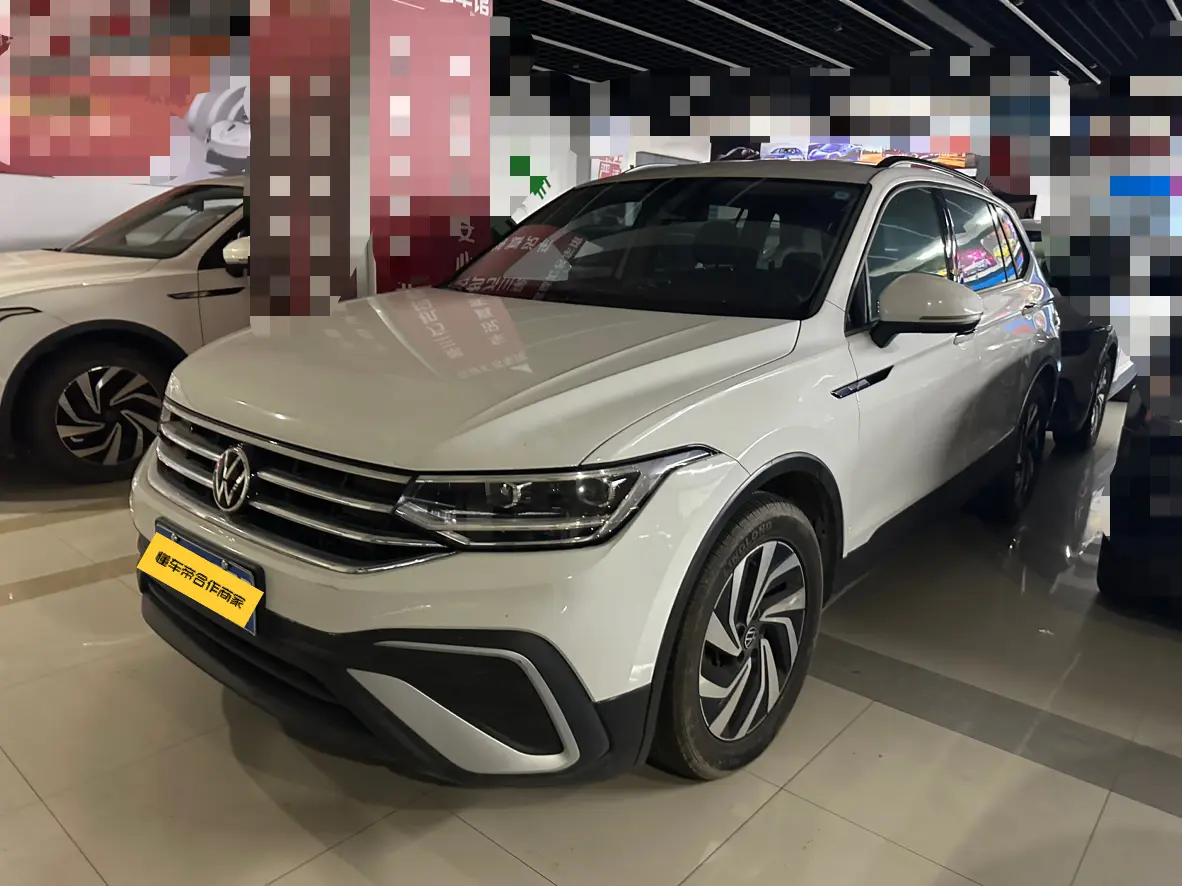 Volkswagen Tiguan L