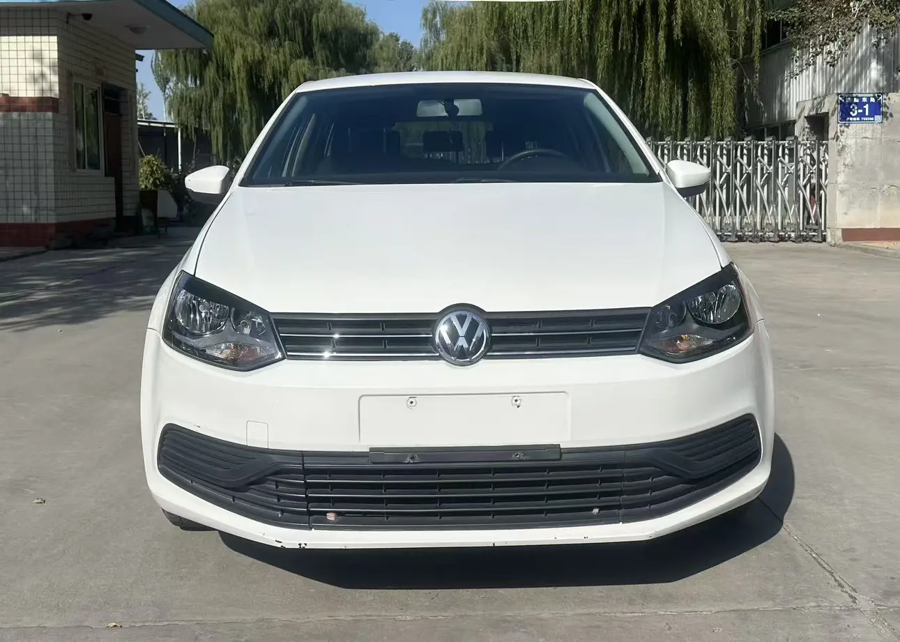 Volkswagen Polo  из Китая